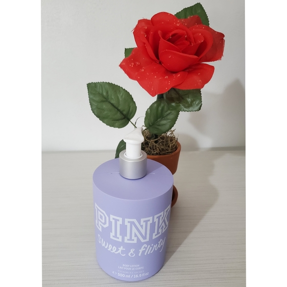 PINK Victoria's Secret Sweet & Flirty Lotion - RARE